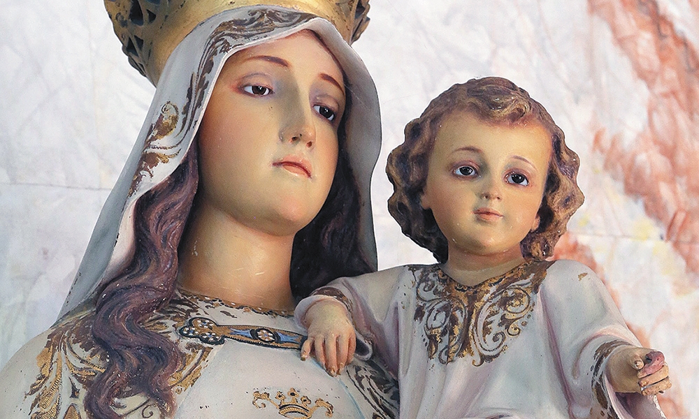 Be closer to Mary this Advent